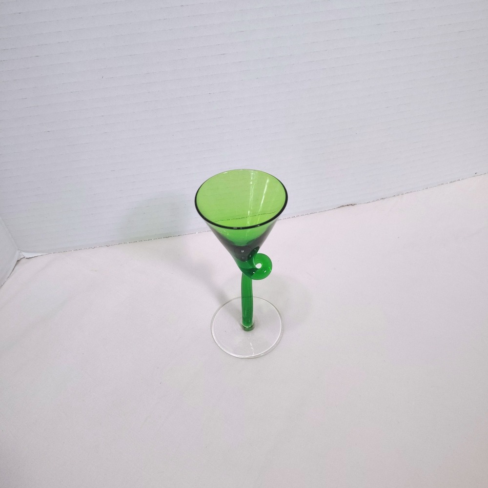 Green Art Glass Martini (Cordial) Shot Glass‎ with Unique Twisted Stem Barware - Picture 5 of 7